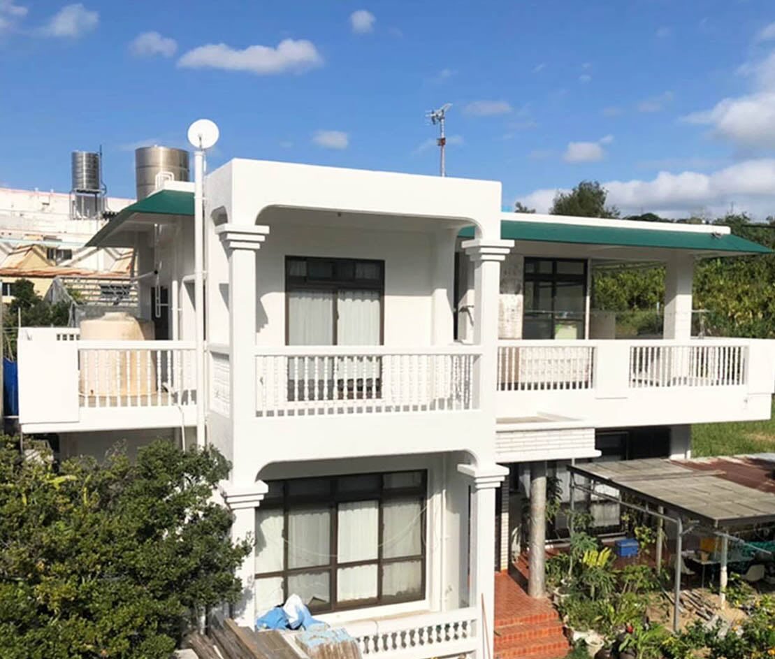 築30年 戸建て住宅の初めての外壁塗装とウレタン防水工事｜ご近所様からのご紹介でご依頼への写真