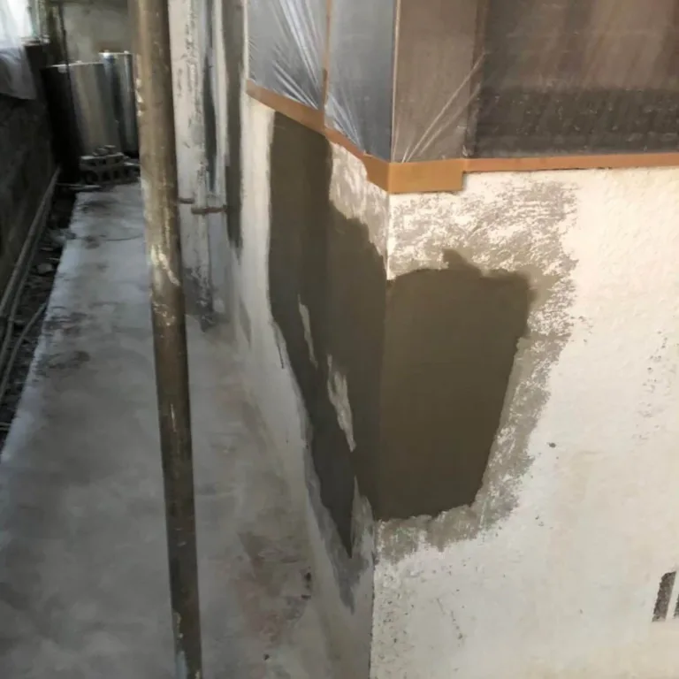 築30年 戸建て住宅の初めての外壁塗装とウレタン防水工事｜ご近所様からのご紹介でご依頼へ（施工の様子）