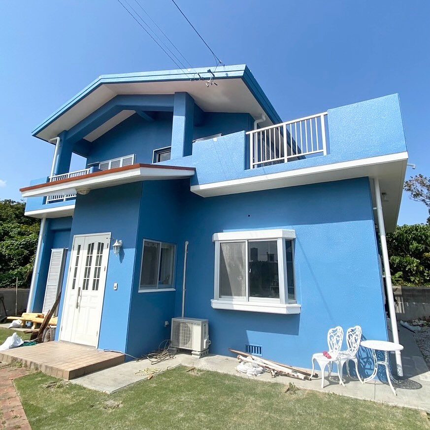 戸建て住宅の外壁塗装と屋上ベランダ防水工事｜築20年で初の改修メンテナンス事例（沖縄）の写真