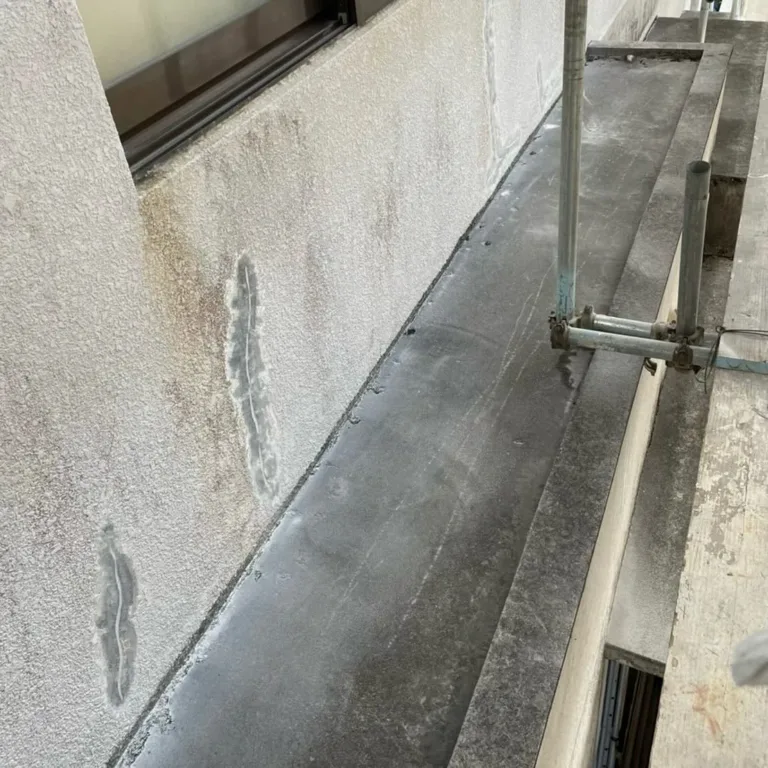戸建て住宅の外壁塗装工事｜高耐久塗料で美観と耐久性を両立したリフォーム事例（沖縄）（施工前）